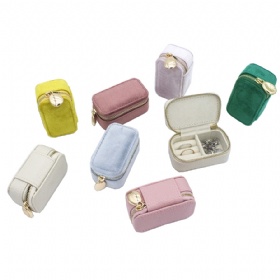 Mini jewelry boxes