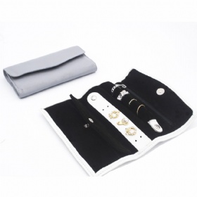 BG-1037 pu lethere jewelry pouches
