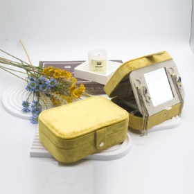 BG-1061 jewelry case for travel