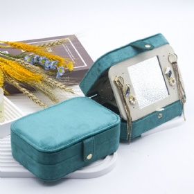 BG-1065 velvet jewelry case with mirror