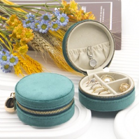 BG-1077 round flannel box for jewelry