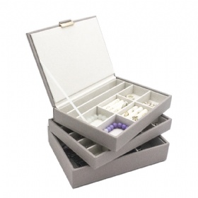 BG-1021 large jewley case with 3 tirs tray rings watches